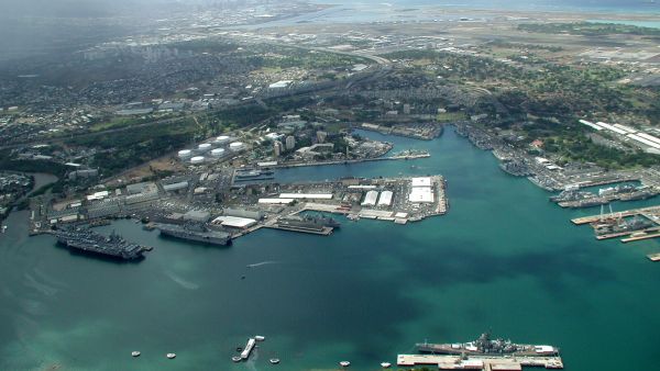 سقوط العديد من الضحايا في إطلاق نار بميناء بيرل هاربر الأمريكي