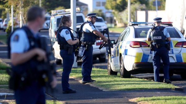شرطة نيوزيلندا تعتقل رجلا بعد تهديدات في ولينغتون
