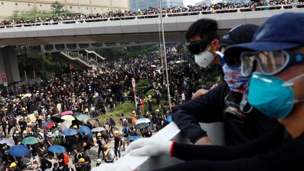 الصين تطلق سراح ناشطة من حركة "مي تو" داعمة لمتظاهري هونغ كونغ