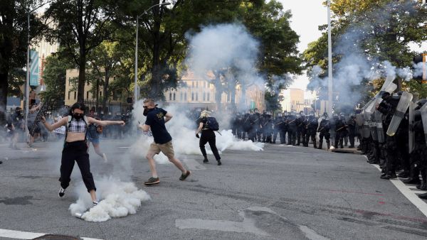 البنتاغون ينقل حوالي 1600 من قوات الجيش إلى منطقة واشنطن