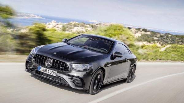  مرسيدس تكشف عن E-Class كوبيه وكابريوليه الجديدتين بجميع الفئات