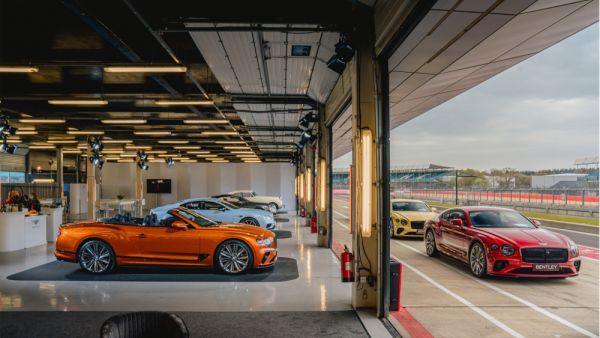 بنتلي تعلن عن ميزات سيارتها كونتينينتال GT سبيد الجديدة