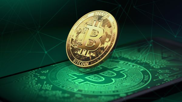 بيتكوين تتجه نحو أعلى مستوى  في حوالي 3 سنوات فوق 17 ألف دولار