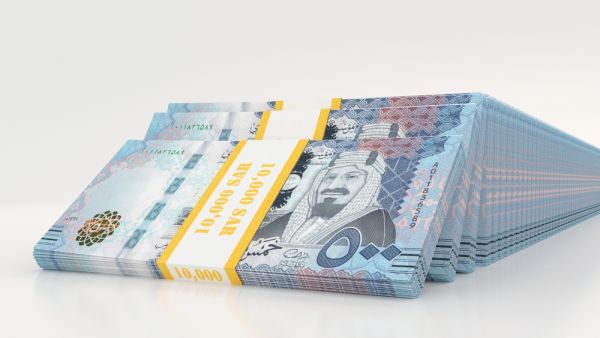 السعودية تلتزم في سياسة ربط الريال بالدولار والحفاظ على استقرار سعر الصرف