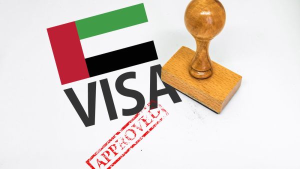 أصدر مجلس الوزراء الإماراتي قرارا يسمح للمستثمرين الأجانب بتملك كامل الحصص في الشركات التجارية في الدولة