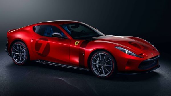  فيراري تكشف عن Omologata الفريدة