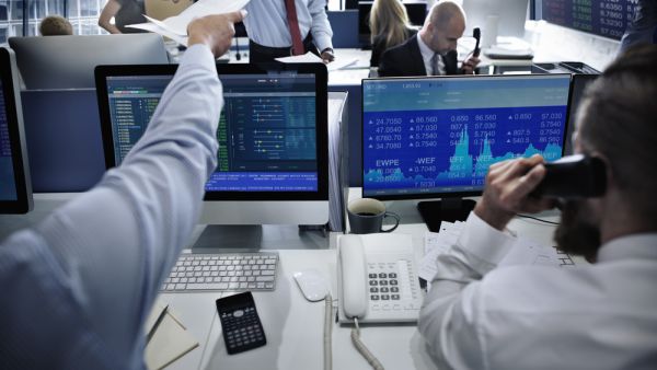 تستعد البورصة الألمانية بدورها لخوض جولة من المعارك في حلبة المنافسة