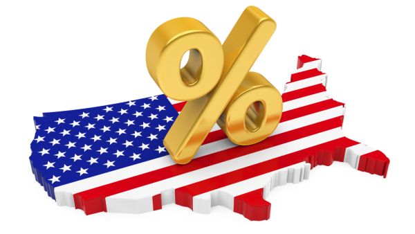 الاحتياطي الفيدرالي يبقي على أسعار الفائدة دون تغيير 