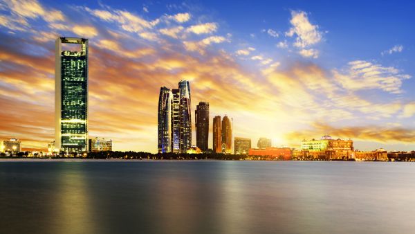 أبوظبي تملك سياسات تحمي اقتصاد الإماراة