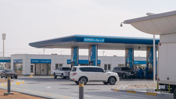 الصفقة التي نجحت أدنوك من خلالها استقطاب شركة «سنام» الإيطالية المتمرسة في مجال البنية التحتية للغاز
