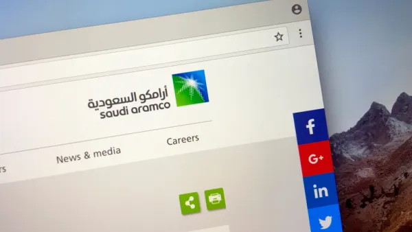 كانت أرامكو جمعت في البداية 25.6 مليار دولار في الطرح العام الأولي خلال ديسمبر كانون الأول الماضي ببيع ثلاثة مليارات سهم بسعر 32 ريالا (8.53 دولار) للسهم