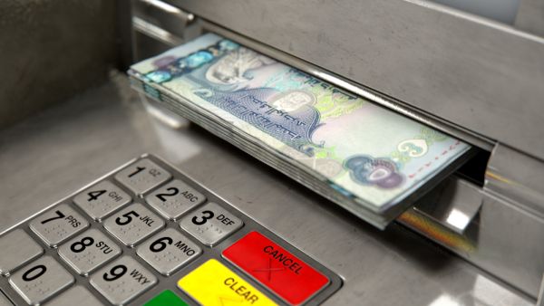 بلغت قيمة مقاصة الشيكات في الدولة نحو 106 مليارات درهم في شهر أبريل 2019 دون تغيير 