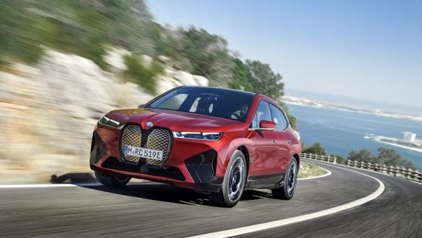 بي إم دبليو تطور قاعدة عجلاتها الكهربائية المستقلة لعام 2025