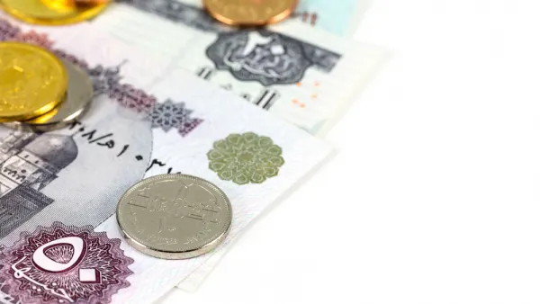 أنهى الجنيه جلسة التداول، أمس الاثنين، عند 15.99 مقابل الدولار