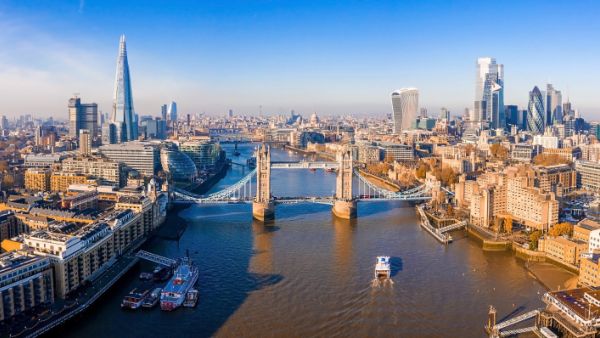 فقدان الوظائف بحي المال يتسارع في لندن