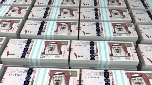 السعودية تعزل جميع العملات الواردة من الخارج للوقاية من كورونا 