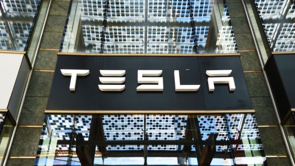 No Refunds Yet For Tesla Owners Who Unintentionally Bought Up To $10,000 Upgrades