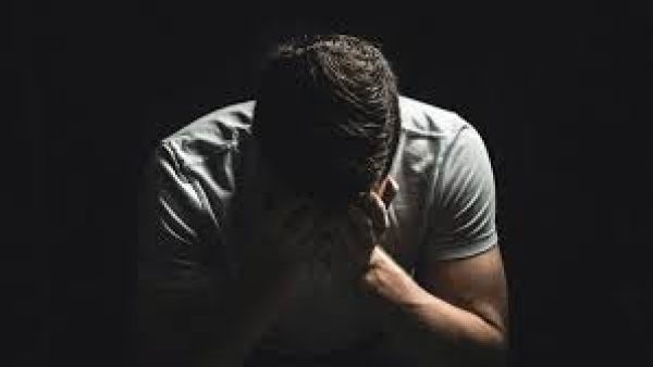 عبارات عن الحزن والضيق قصيرة ومؤثرة