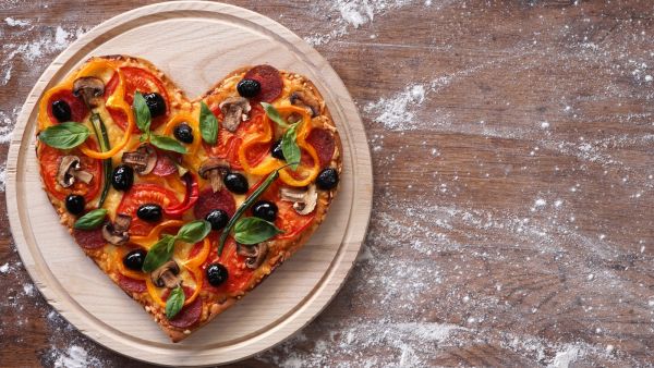 بيتزا على شكل قلب