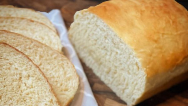 خبز التوست المنزلي