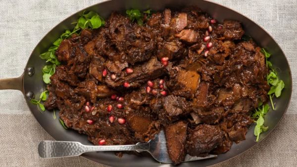 طبق اللحم مع دبس الرمان