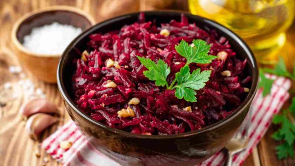 سلطة الشمندر والذرة 