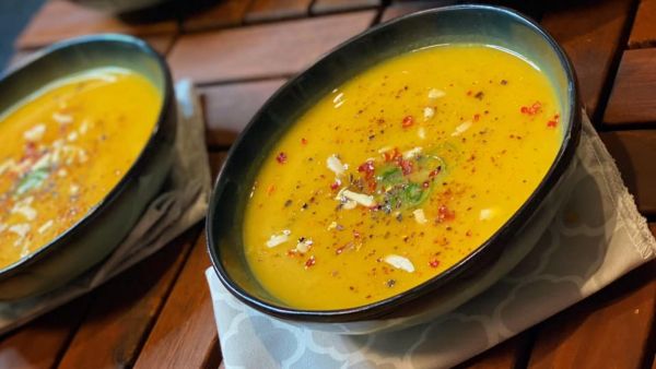 شوربة البطاطا الحلوة والجزر