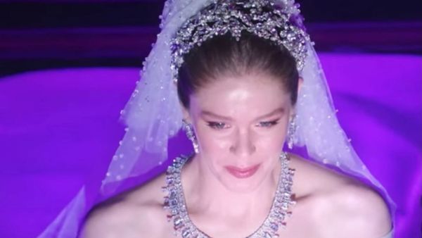 فستان بورجو بيريجيك فستان بورجو بيريجيك