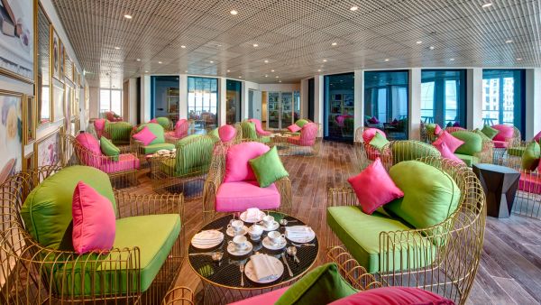 فندق ديوكس النخلة يحتفل بدوري أبطال أوروبا "الإنجليزي الخالص"  فندق ديوكس النخلة يحتفل بدوري أبطال أوروبا "الإنجليزي الخالص"