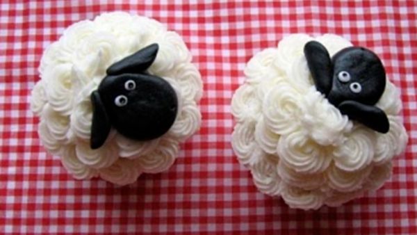 كب كيك على شكل خروف العيد