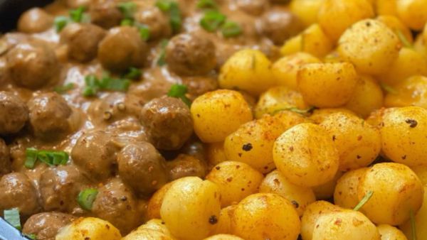 كرات اللحم بالجريفي مع كرات البطاطا