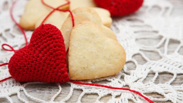 كيكة عيد الحب المخملية الحمراء