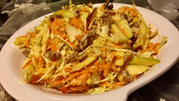 كول سلو التفاح