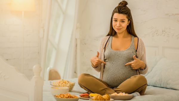 تجنب الإكثار من الأطعمة شديدة الملوحة والمخزنة 