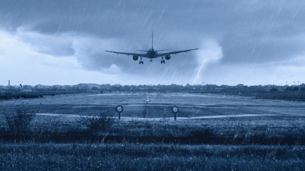 وجوب العناية بالموظفين أثناء السفر في حالات عدم الاستقرار وجوب العناية بالموظفين أثناء السفر في حالات عدم الاستقرار