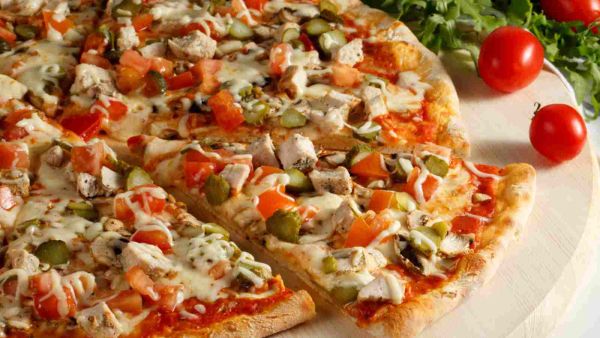 البيتزا بالدّجاج 