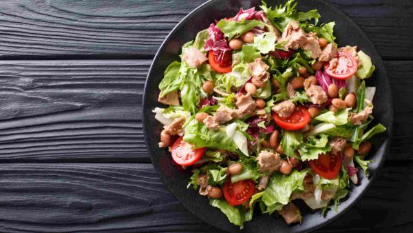 سلطة التّونا