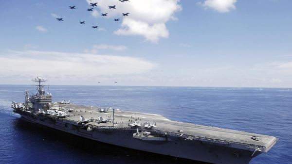 حاملة الطائرات إبراهم لنكولن