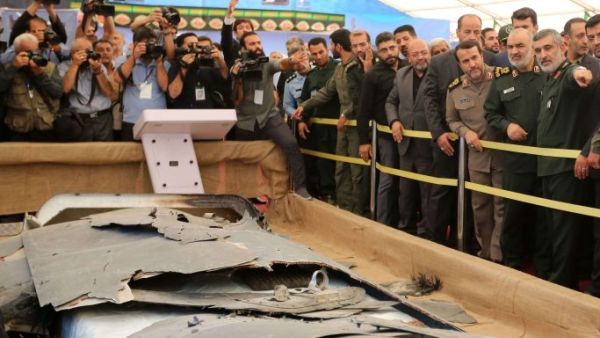 عُرضت الطائرات على هامش فعاليات “أسبوع الدفاع المقدس” في العاصمة الإيرانية طهران