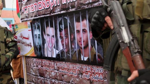 إسرائيل تدرس طلبا لـ"حماس" للإفراج عن 50 أسيرا