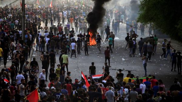  القوات العراقية احتجزت المئات من المتظاهرين في بغداد والمحافظات