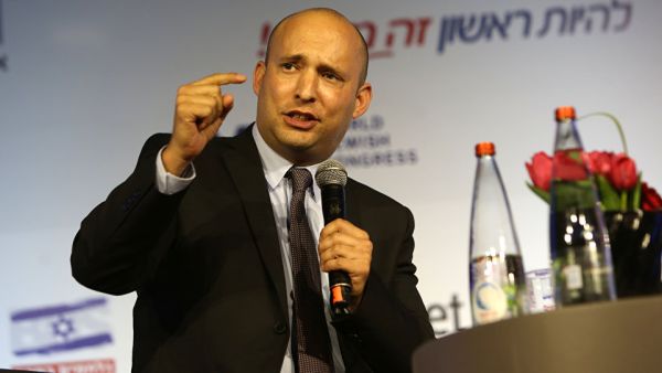 وزير الدفاع الإسرائيلي نفتالي بينيت