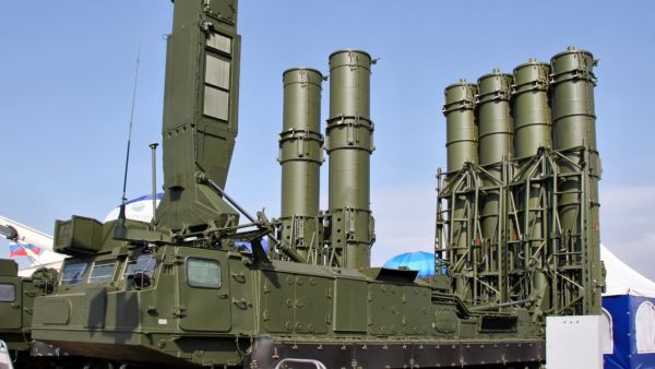 منظومة “إس- 300” الصاروخية للدفاع الجوي