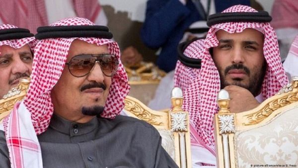 العاهل السعودي الملك سلمان بن عبد العزيز، وولي عهده محمد بن سلمان