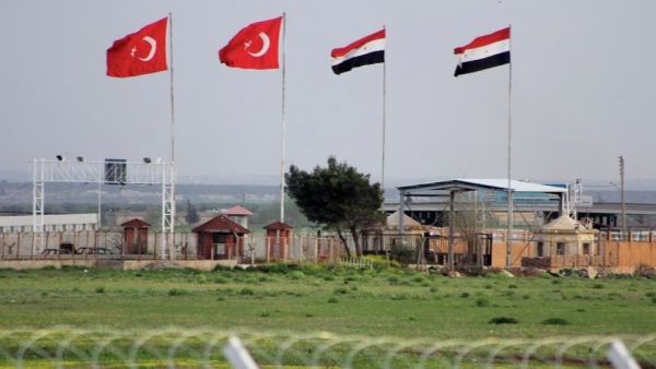  الجيش السوري يعتزم إنشاء 15 نقطة مراقبة على طول الحدود مع تركيا