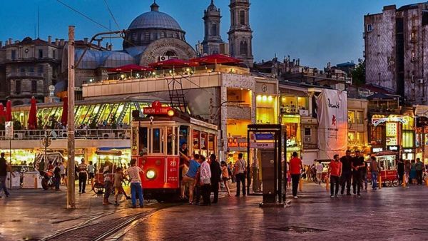 محلات ملابس في تقسيم اسطنبول