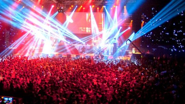 غنّوا مع "ديدو" وارقصوا مع "ميلاني سي" نجمة "سبايس غيرلز"