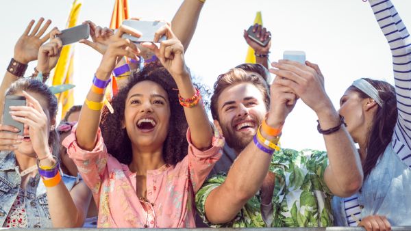 مسرحيات وعروض ترفيهيّة وحفلات موسيقيّة  Shutterstock 