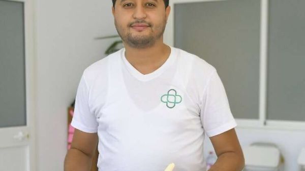 تونسي يطور يد إلكترونية ثلاثية الأبعاد تتكيف مع مراحل النمو