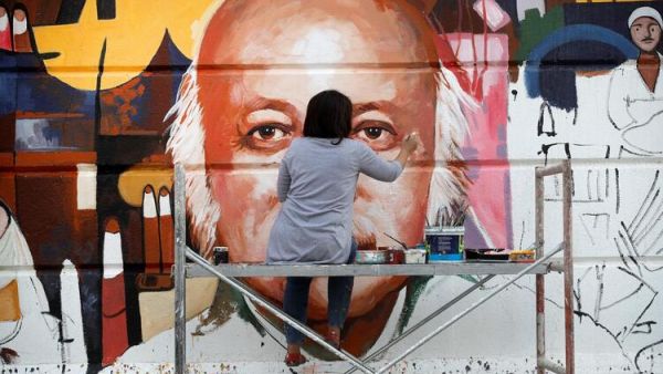 Murals Bring 'Joy' to Baghdad Concrete Jungle (AFP)